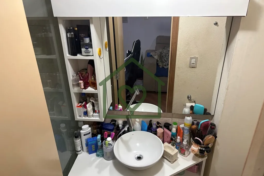 Imagem Excelente apartamento térreo à venda, localizado em condomínio fechado no bairro Rubem Berta, em ...