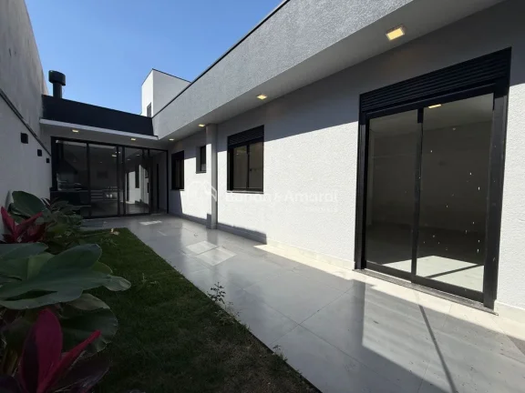 Imagem Casa térrea pra venda com 3 dormitórios, no condomínio terras da estancia, no bairro Monte Alegre...