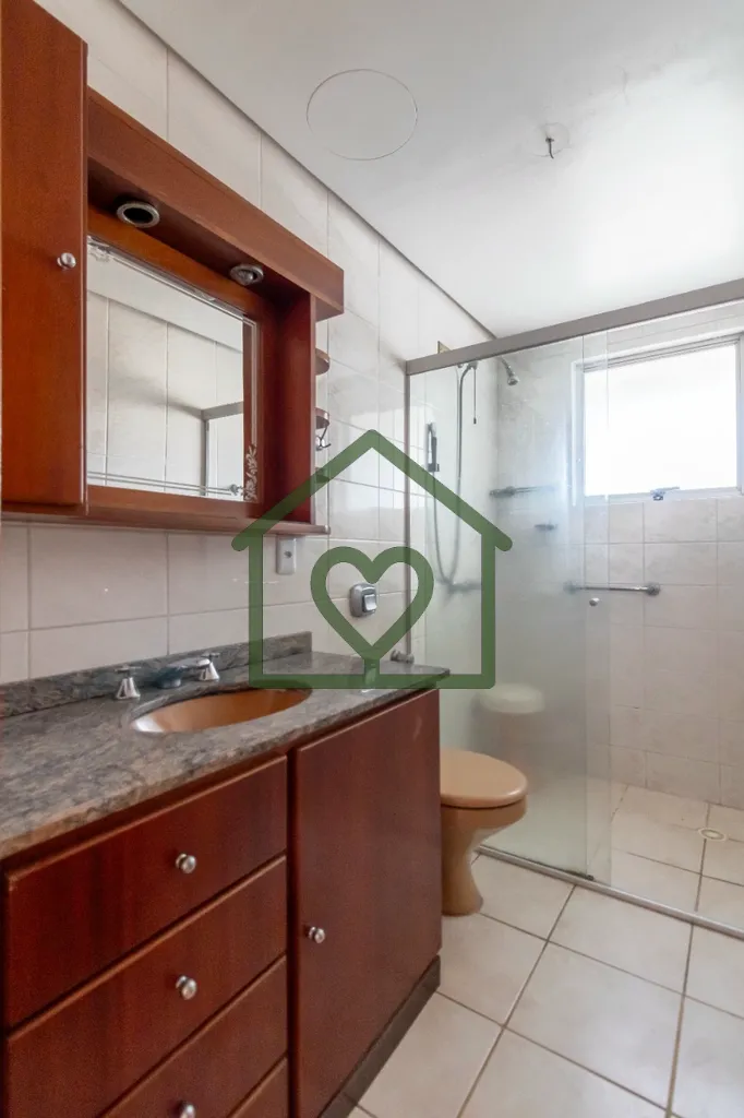 Imagem Apartamento com 3 dormitórios, sendo 1 suíte com sacada, localizado no bairro Petrópolis, em Port...