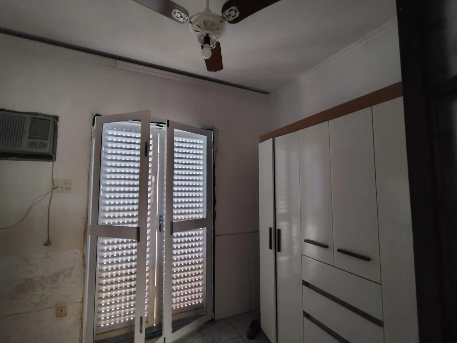 Imagem Casa no Bairro Nova Esteio com 200m² de área privativa e 03 (Três) quartos.