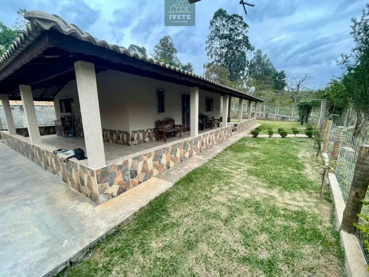 Imagem Linda Chácara à Venda em Pedra Bela/SP - Bairro Córrego Raso
