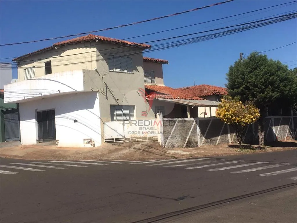 Foto do imóvel Sobrado de 3 quartos, 230m² no bairro Jardim Itapuã, em Lençóis Paulista