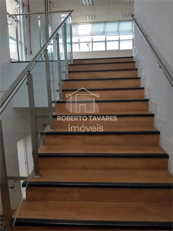 Imagem Galpão comercial para locação Butantã - com 1.268m² de área útil - 10 Salas, 10 vagas de garagens.