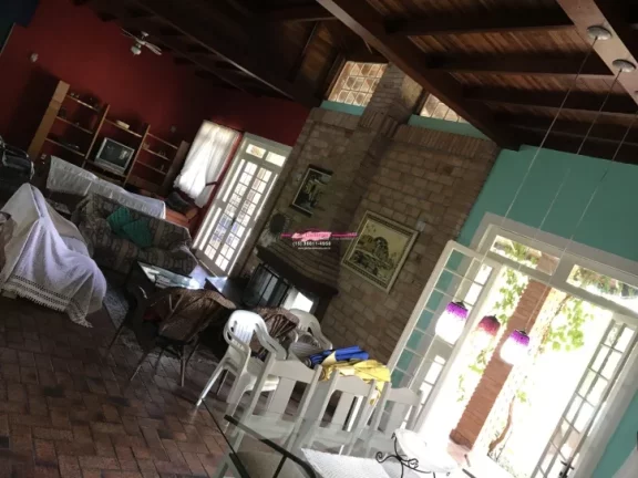 Imagem Casa de Campo com muito verde para VOCÊ e sua família desfrutar
