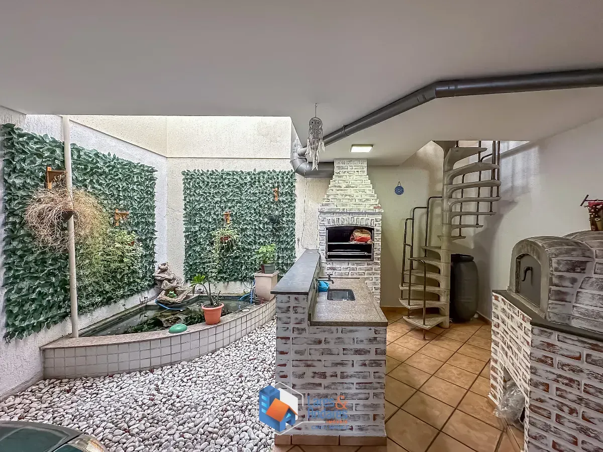 Imagem Sobrado para venda em Vila Alpina com 4 quartos, sendo 1 suíte, 320m²