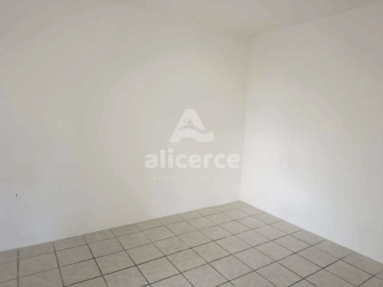 Imagem Apartamento à Venda em Areias - São José | Excelente Localização e Ótimo Custo-Benefício**