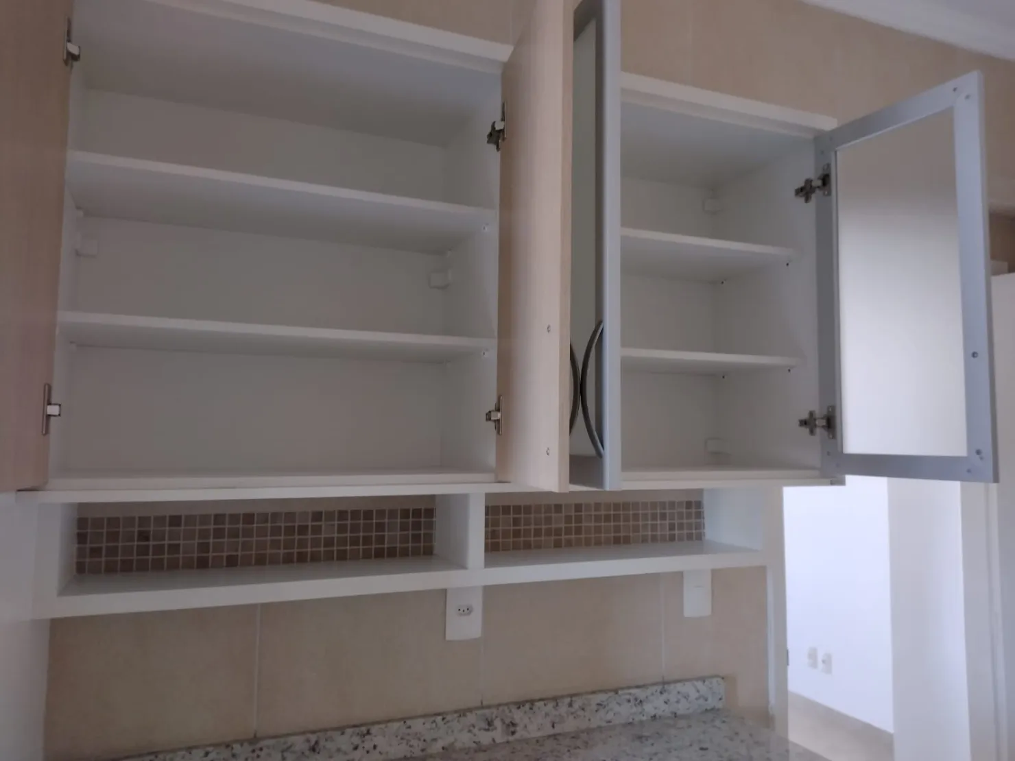Imagem Apartamento à venda 2 Quartos, 1 Suite, 1 Vaga, 76.5M², Centro, Taubaté - SP | Condomínio Los Angeles