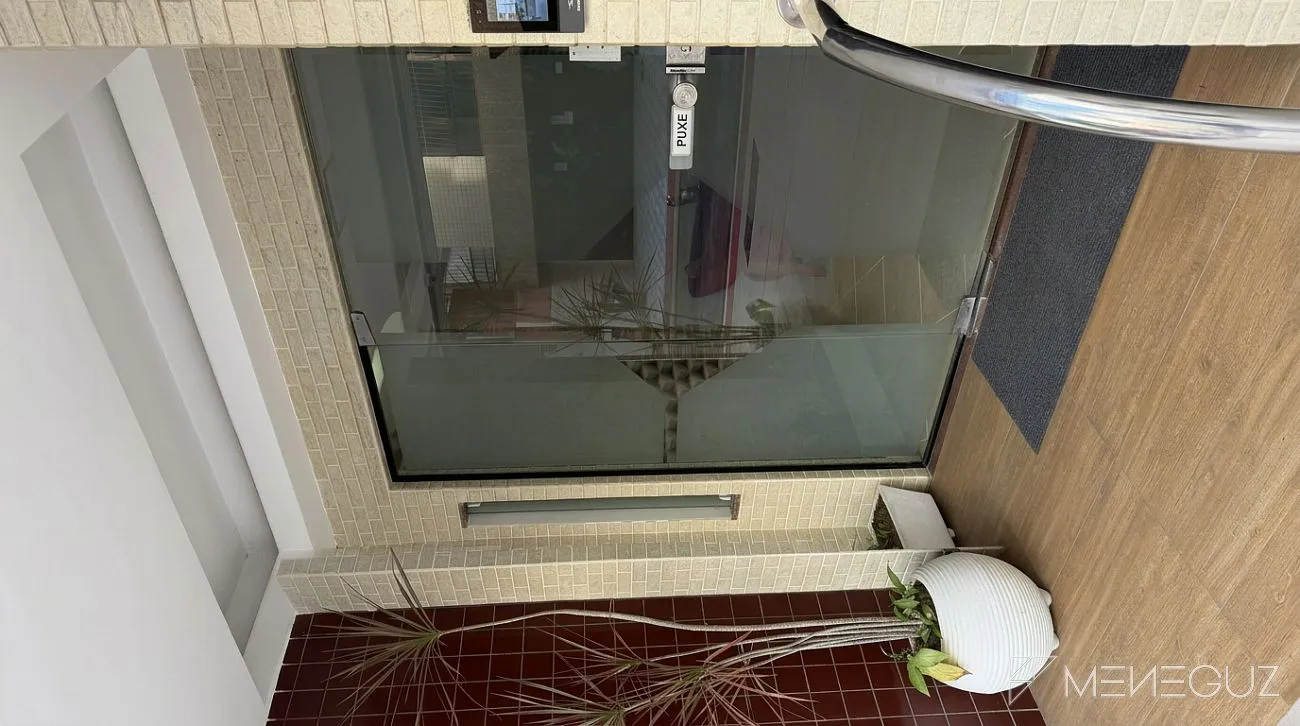 Imagem Apartamento de 2 quartos (1 suíte) a venda; Totalmente mobiliado.