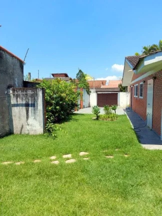 Imagem BELA CASA COM AMPLO TERRENO COM EXCELENTE LOCALIZAÇÃO