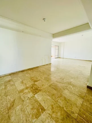 Imagem Bem localizado esse apartamento com três suítes e varandão a venda no Itaigara