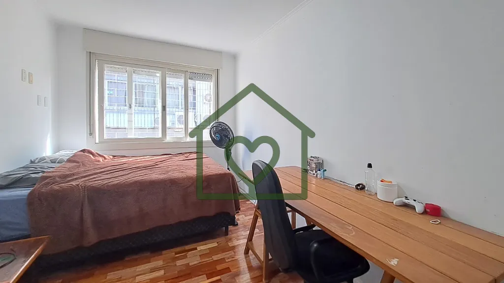 Imagem Apartamento de 2 dormitórios no bairro Jardim Botânico em Porto Alegre. 
 
Localização privilegi...