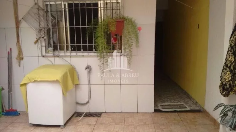 Imagem São 2 Casas com 4 Cômodos, 250m², 1 banheiro e outra com 2, são 2 Vagas no Jardim Paranavaí, Mauá-SP