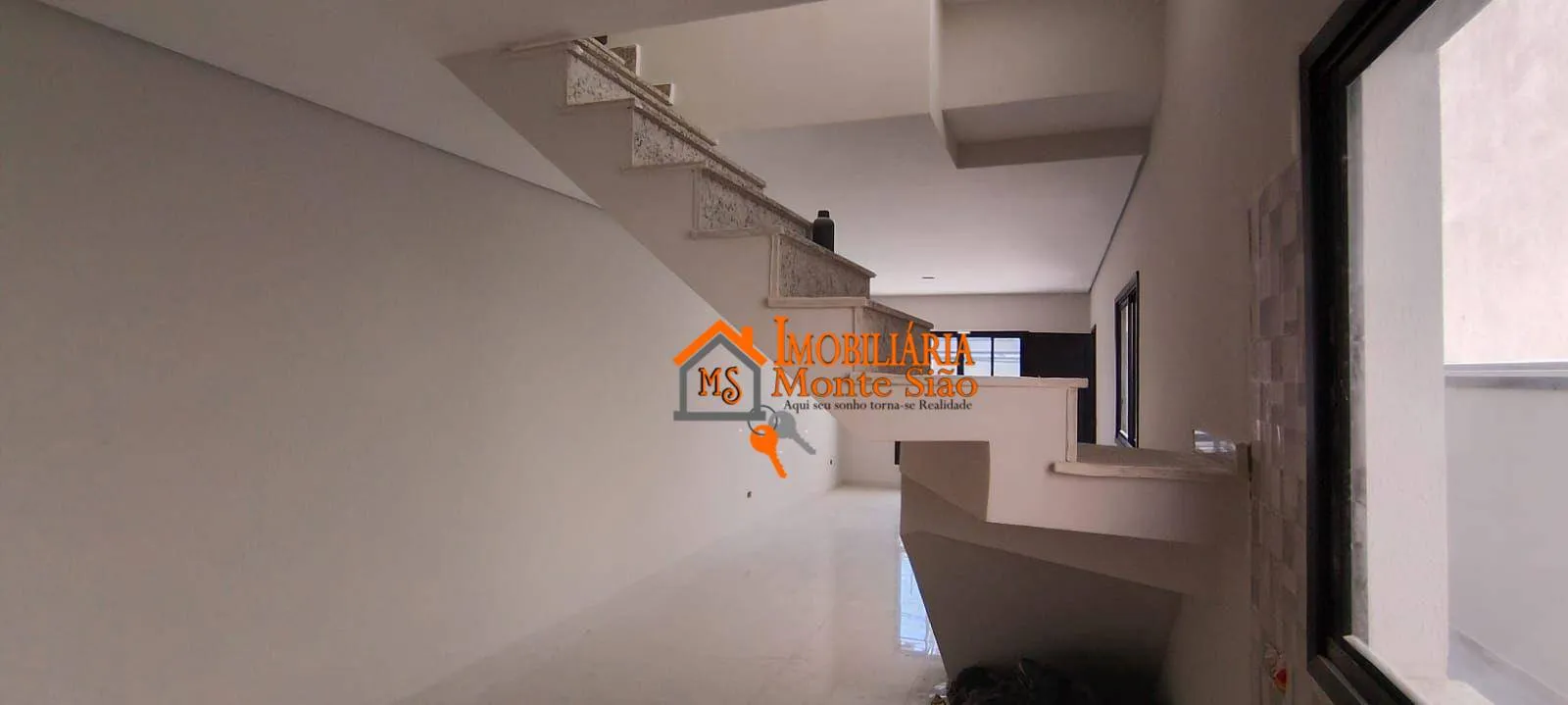 Imagem Sobrado com 3 dormitórios à venda, 100 m² por R$ 700.000,00 - Parque Flamengo - Guarulhos/SP