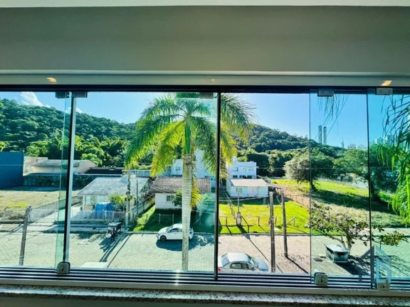 Imagem Cobertura com área gourmet, 03 quartos c/ suíte em Balneário Camboriú SC