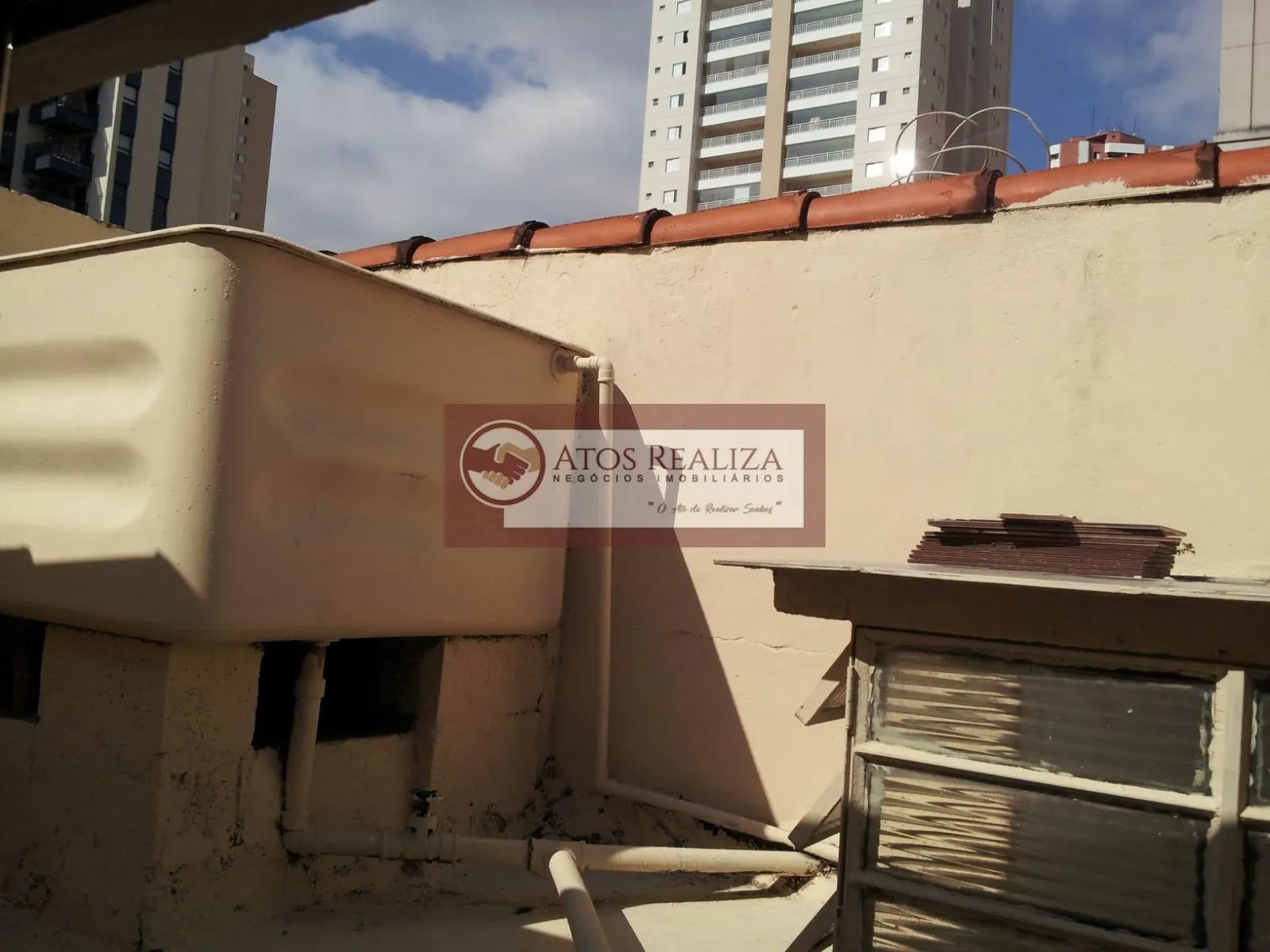 Imagem Grande oportunidade de LOCAÇÃO residêncial ou comercial na vila Mascote. Casa de 120m², com 3 Dormitorios, sala Cozinha, 2 banheiros, quintal, Àres de serviço, 2 Banheiros, 1 vaga de garagem. Valor da locação. R$ 4.500 confira.