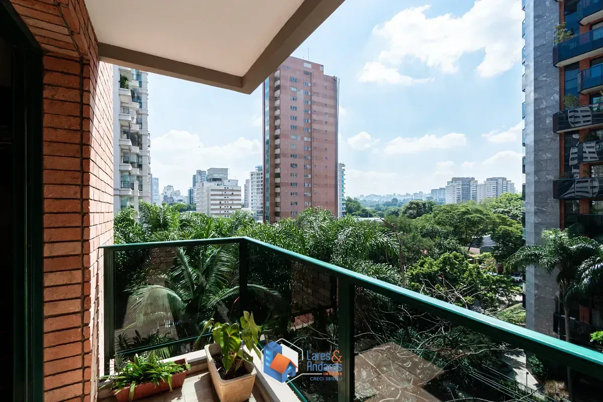 Imagem Apartamento para venda em Moema com 4 quartos, sendo 3 suítes, 222m²