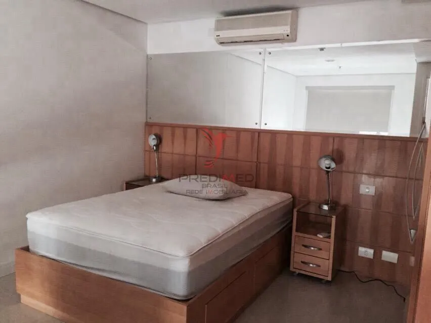Imagem Alugo apartamento Duplex, mobiliado em Moema. São Paulo