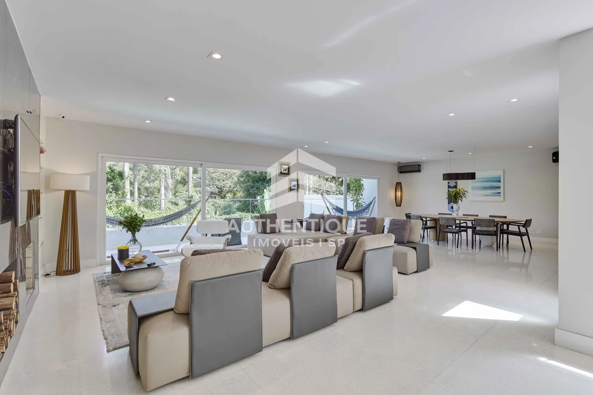 Imagem Casa Alto Padrão no bairro Jardim Marajoara à venda