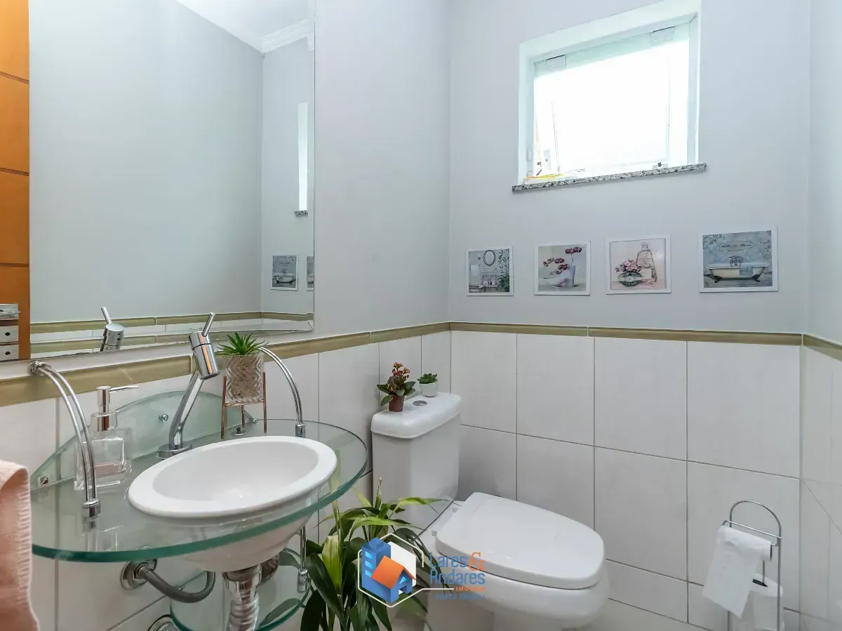 Imagem Sobrado para venda em Jaraguá com 3 quartos, sendo 3 suítes, 335m²