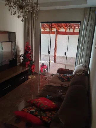 Imagem Chácara à Venda – 2.500 m2 | 250 m2 Construídos | Próximo ao Bairro Zanetti