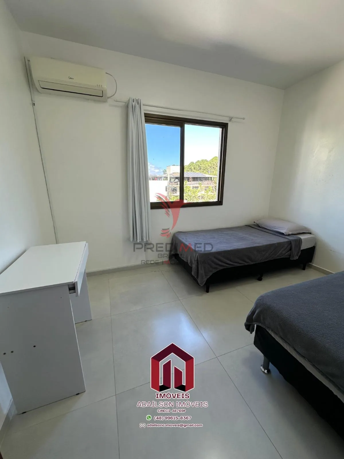 Imagem Apartamento Praia à venda, 2 quartos sendo,1vagas, sacada, todo mobiliado Florianópolis SC