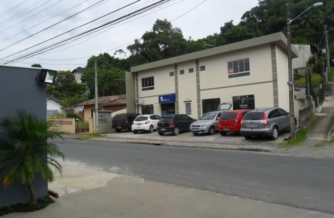 Imagem Alugo sala comercial bairro Floresta proximo a tudo