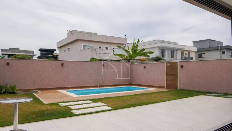 Imagem Luxuosa Casa à Venda no Condomínio Resort Boulevard Lagoa – Serra, ES
