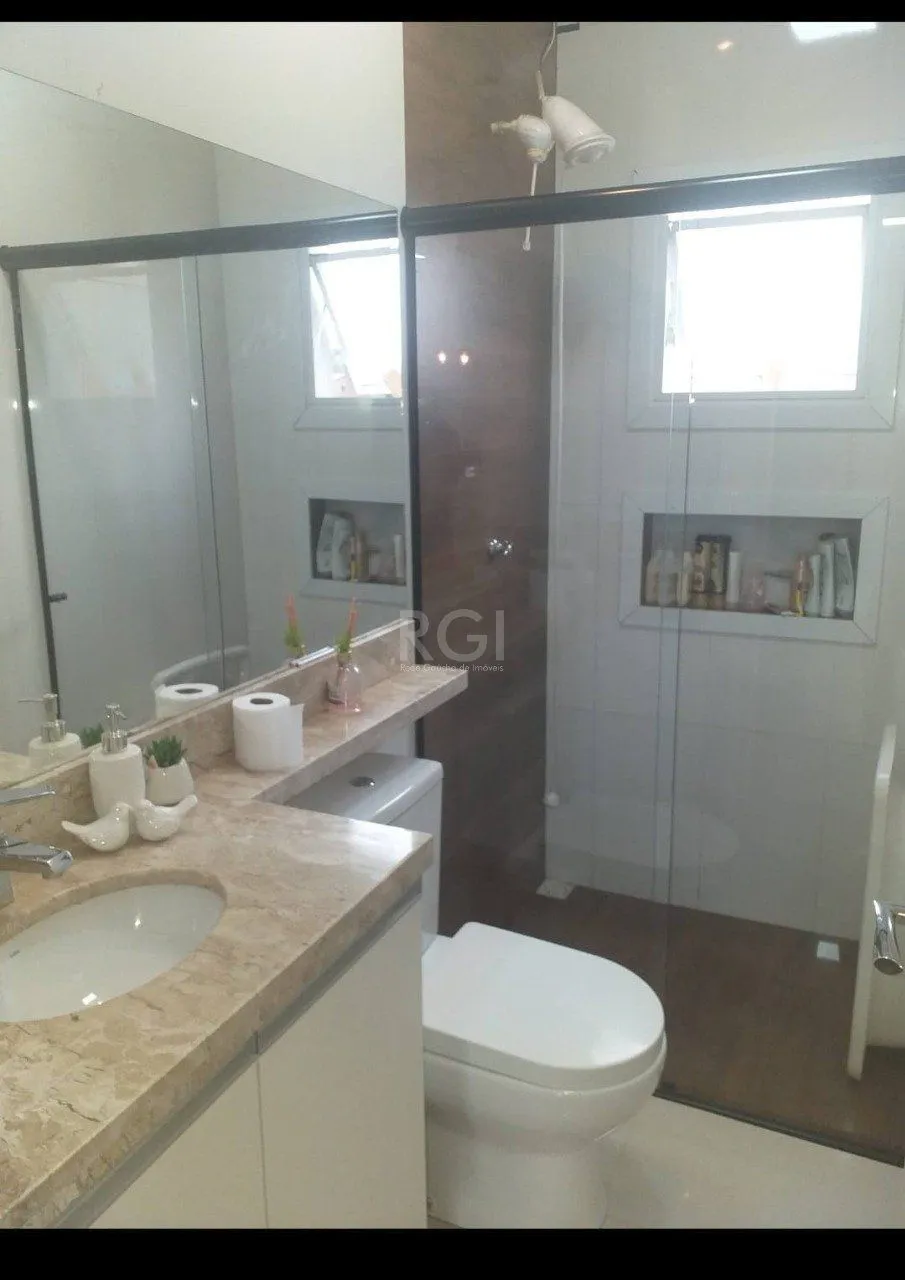 Imagem Casa - 175 m², 3 dormitórios, 2 vagas de garagem, Belém Velho, Porto Alegre