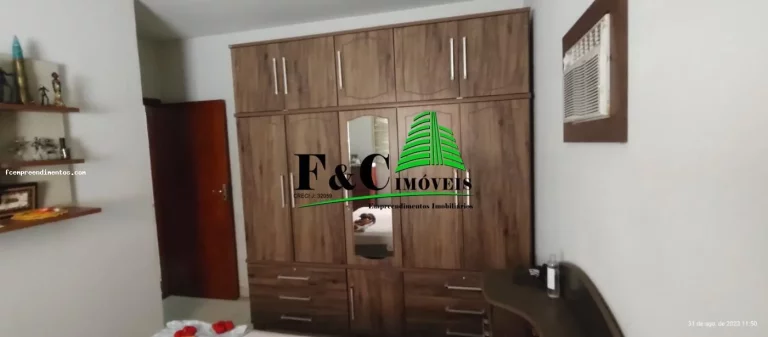 Imagem Casa para Venda em Araras, Parque das Árvores, 5 dormitórios, 1 suíte, 2 banheiros, 2 vagas