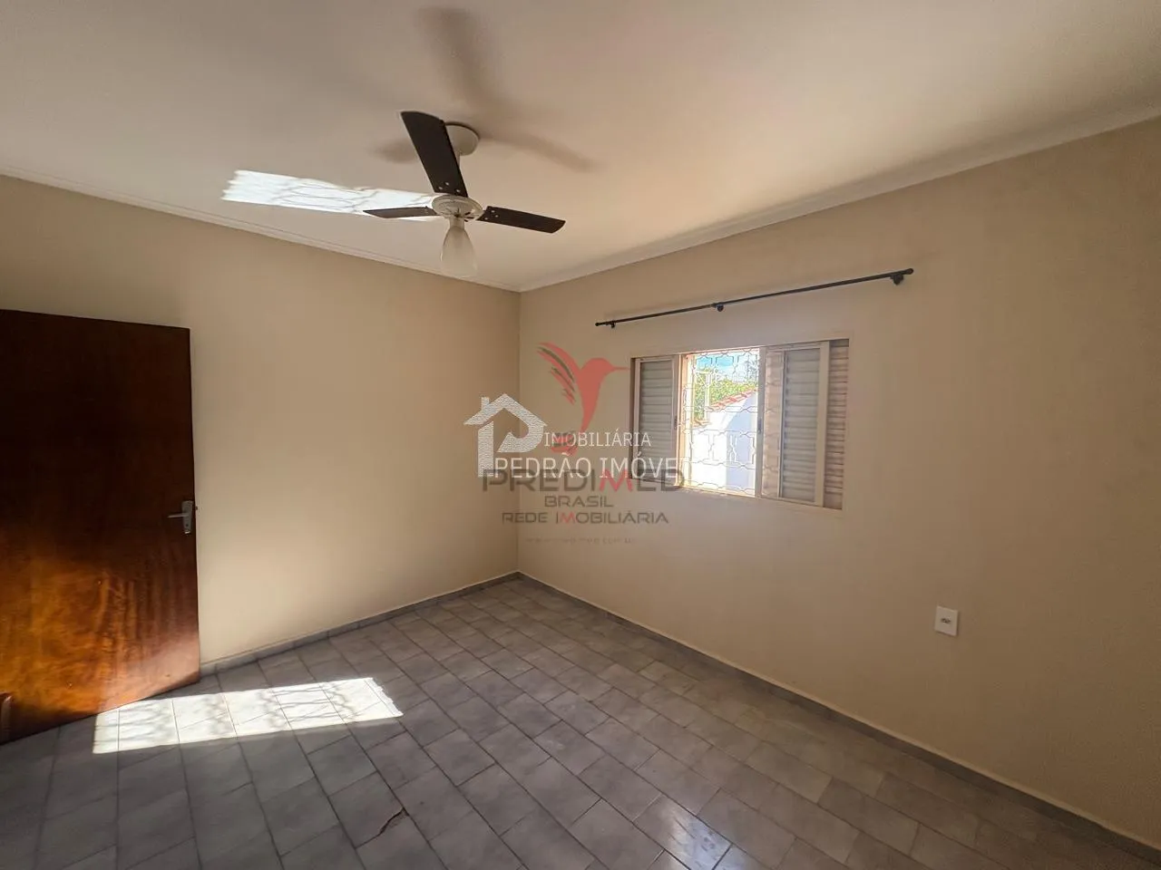 Imagem Sobrado de 2 quartos, 158m² no bairro Parque Residencial Elizabeth, em Lençóis Paulista