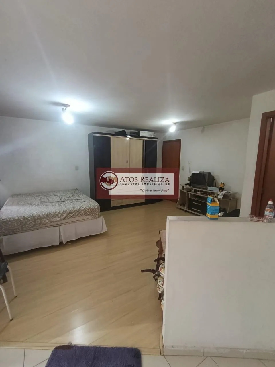 Imagem Descubra o seu novo lar no coração do Jabaquara, São Paulo! Este loft moderno de 40m² oferece um ambiente prático e aconchegante, perfeito para quem busca conforto e praticidade na rotina diária. C