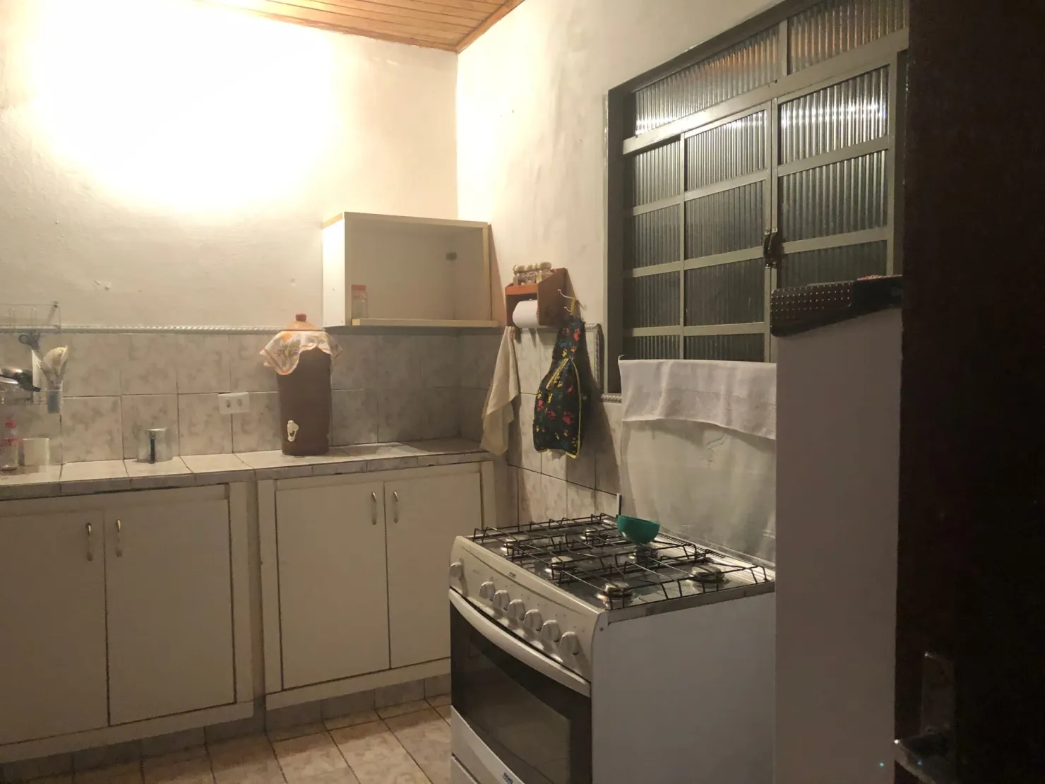 Imagem Casa à venda 2 Quartos, 4 Vagas, 250M², Jardim Eloyna, Pindamonhangaba - SP
