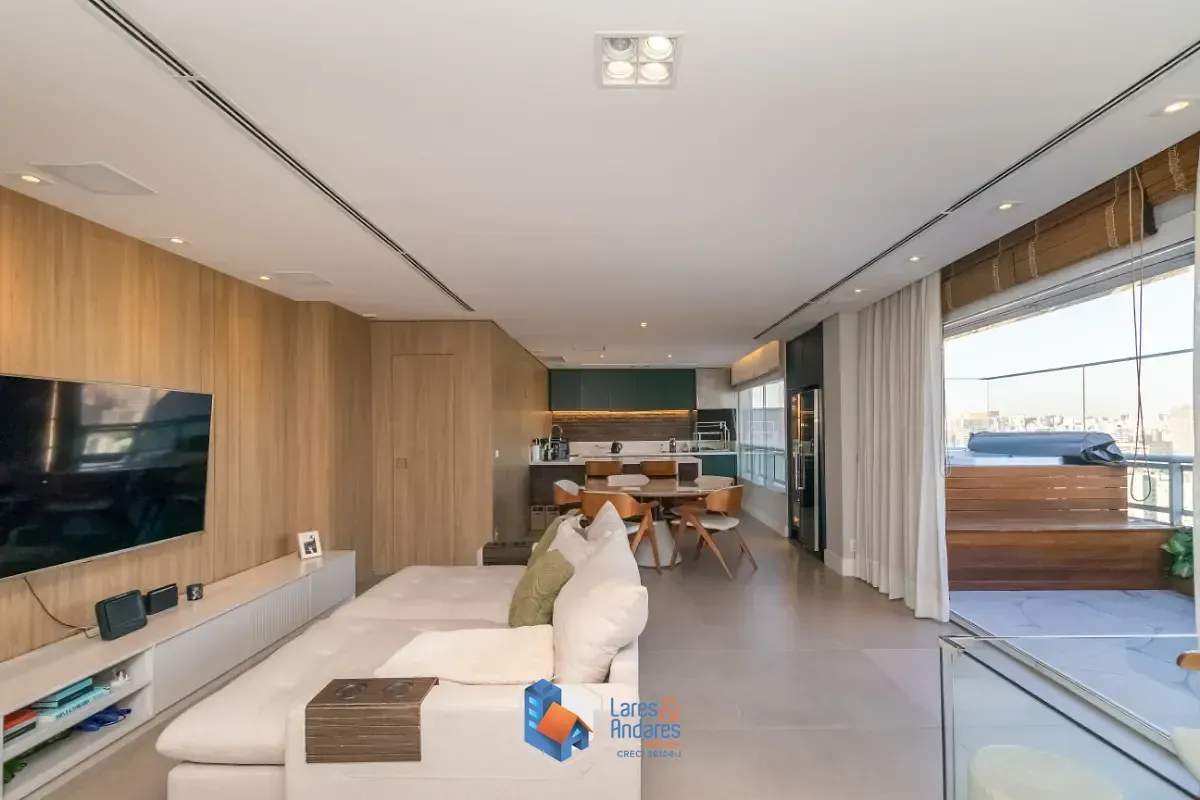 Foto do imóvel Cobertura para venda e locação em Pinheiros com 3 quartos, sendo 1 suíte, 198m² em Rua Pais Leme