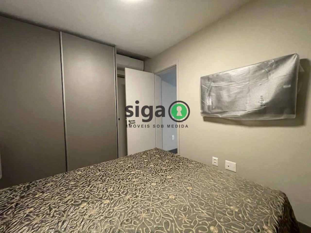 Imagem Apartamento mobiliado para VENDA com 2 dorms, sendo 1 suite, 1 vg com vista eterna para o Jd Europa