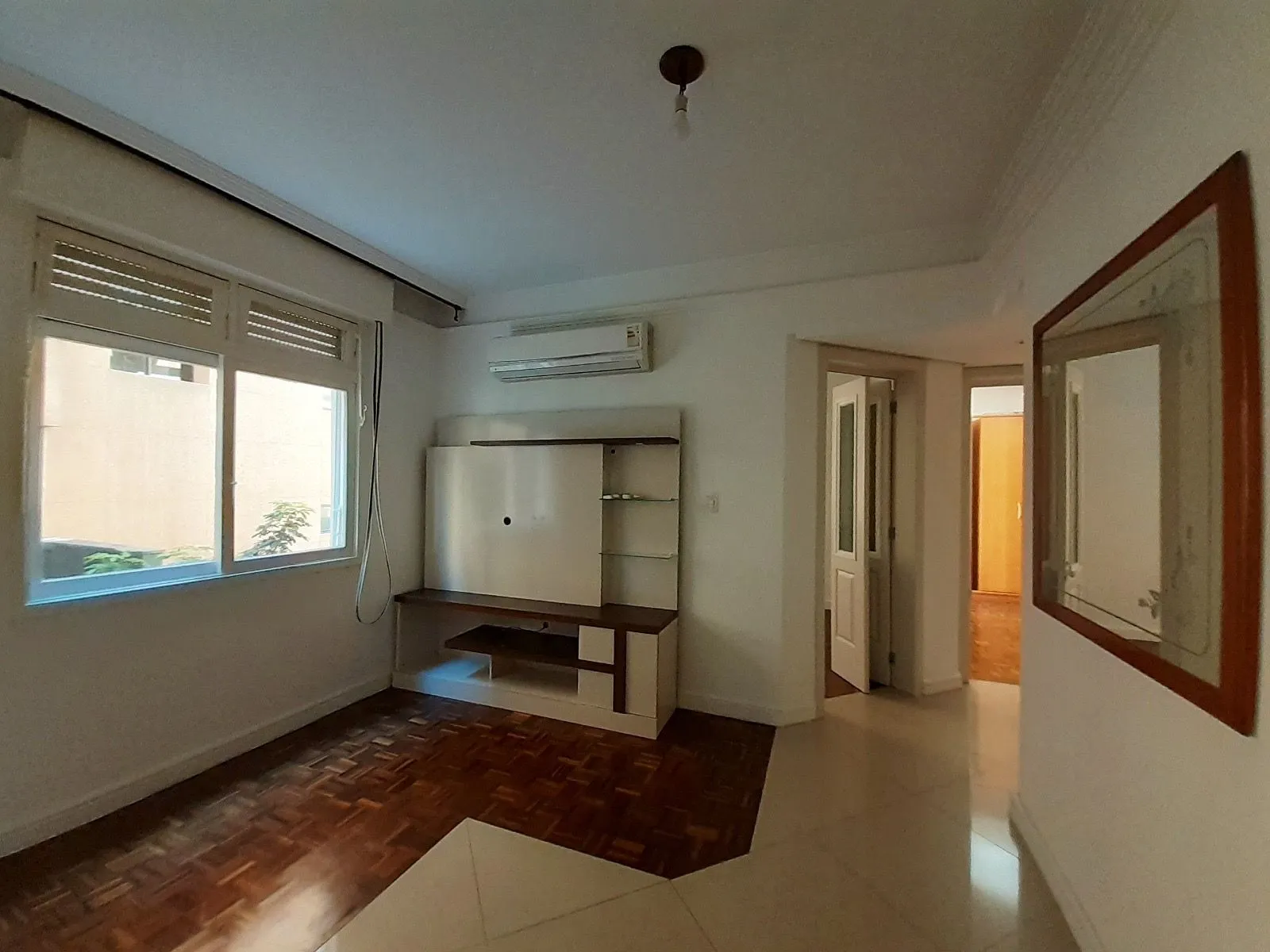 Imagem Apartamento de dois quartos no bairro Menino Deus em Porto Alegre