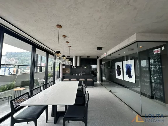 Imagem Apartamentos Pronto Pra Morar à Venda - 3 quartos 1 suíte no Centro de Florianópolis/SC
