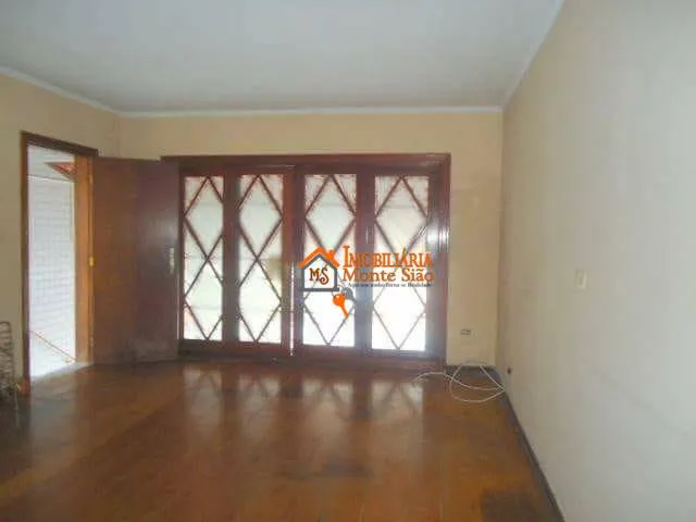 Imagem Sobrado com 3 dormitórios à venda, 200 m² por R$ 740.000,00 - Parque Continental - Guarulhos/SP