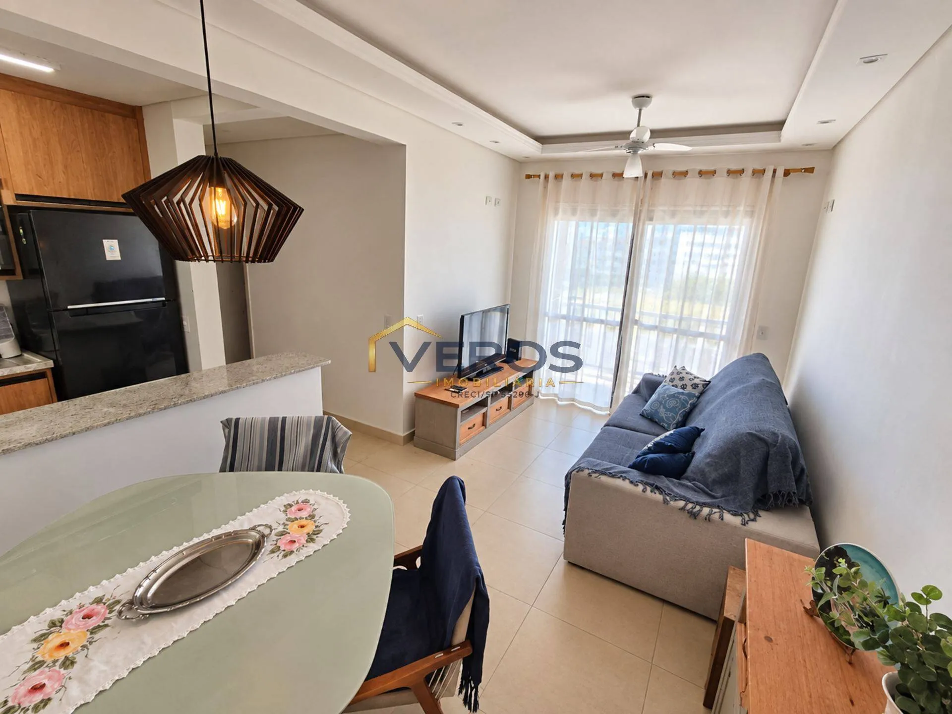 Imagem Apartamento a 80m da orla da praia Martim de Sá para alugar em Caraguá