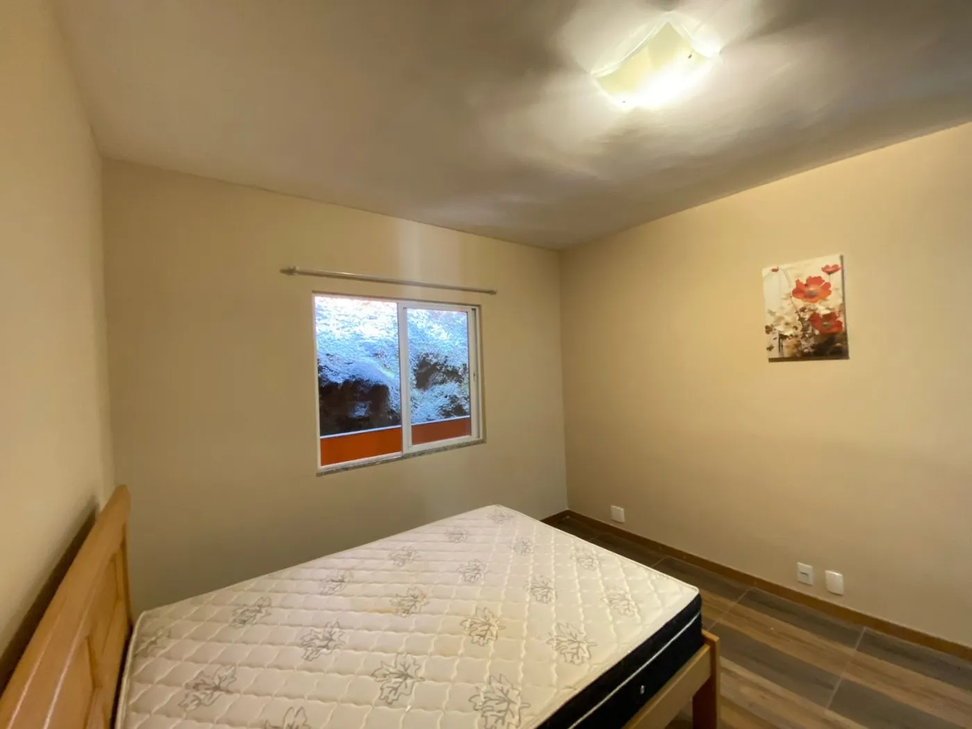 Imagem Casa em Condomínio para Venda em Teresópolis / RJ no bairro Granja Guarani