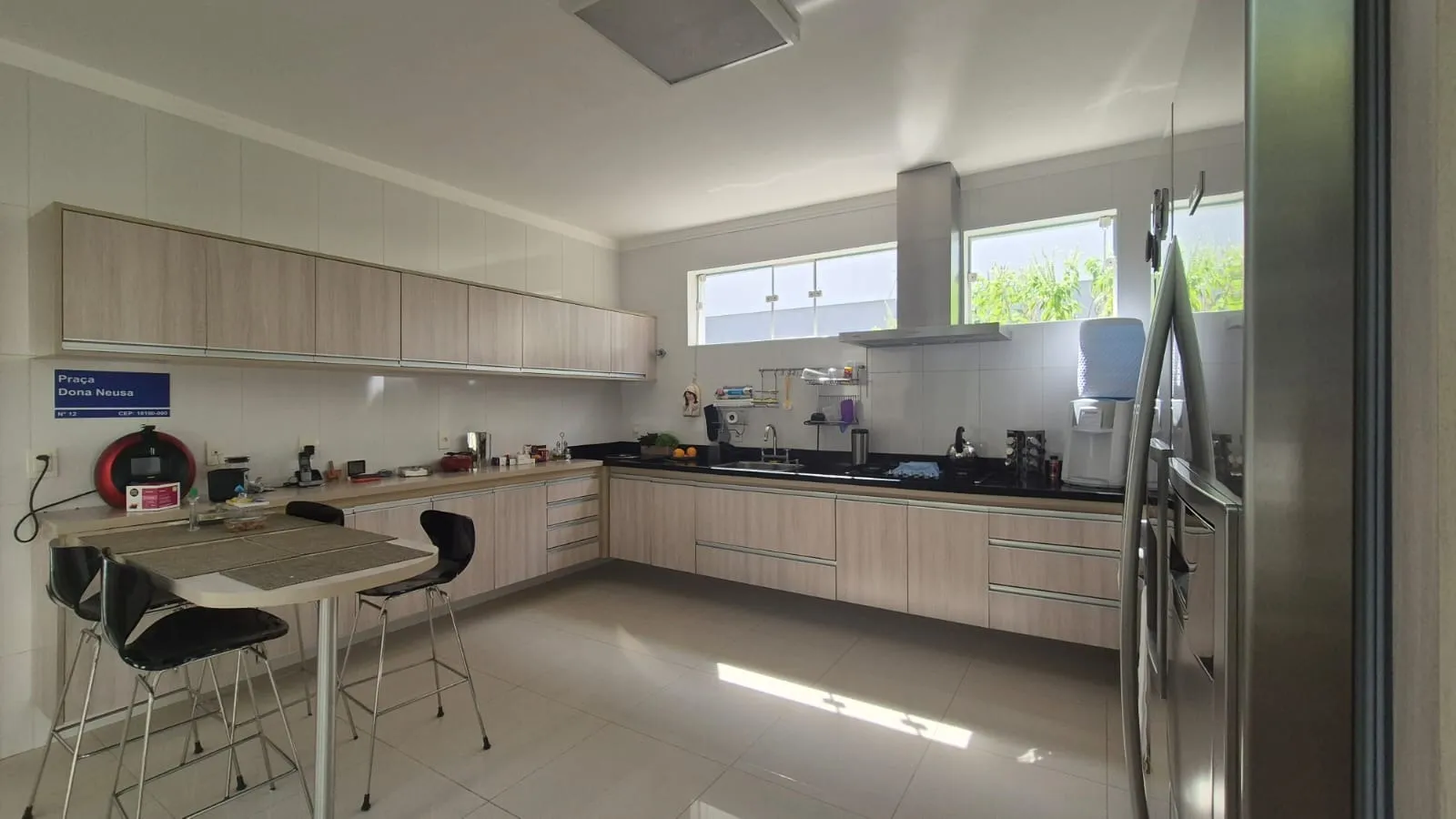 Imagem Casa de Condomínio com 3 Quartos e 4 banheiros à Venda, 448 m² por R$ 3.900.