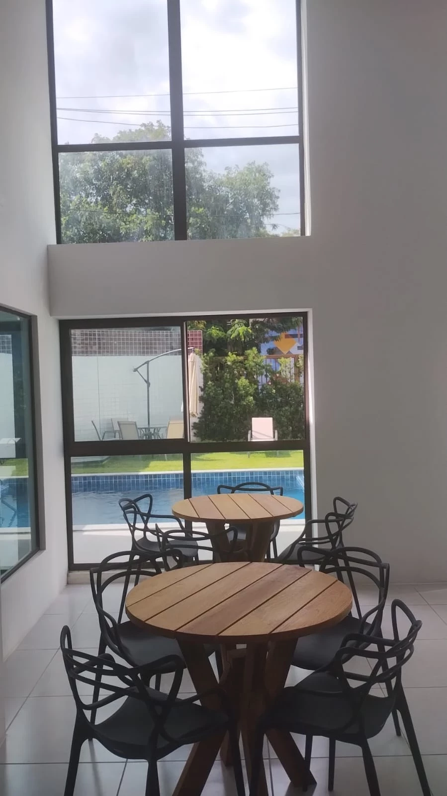 Imagem Apartamento com 3 Quartos à Venda, 66 metros em Casa Amarela - Recife