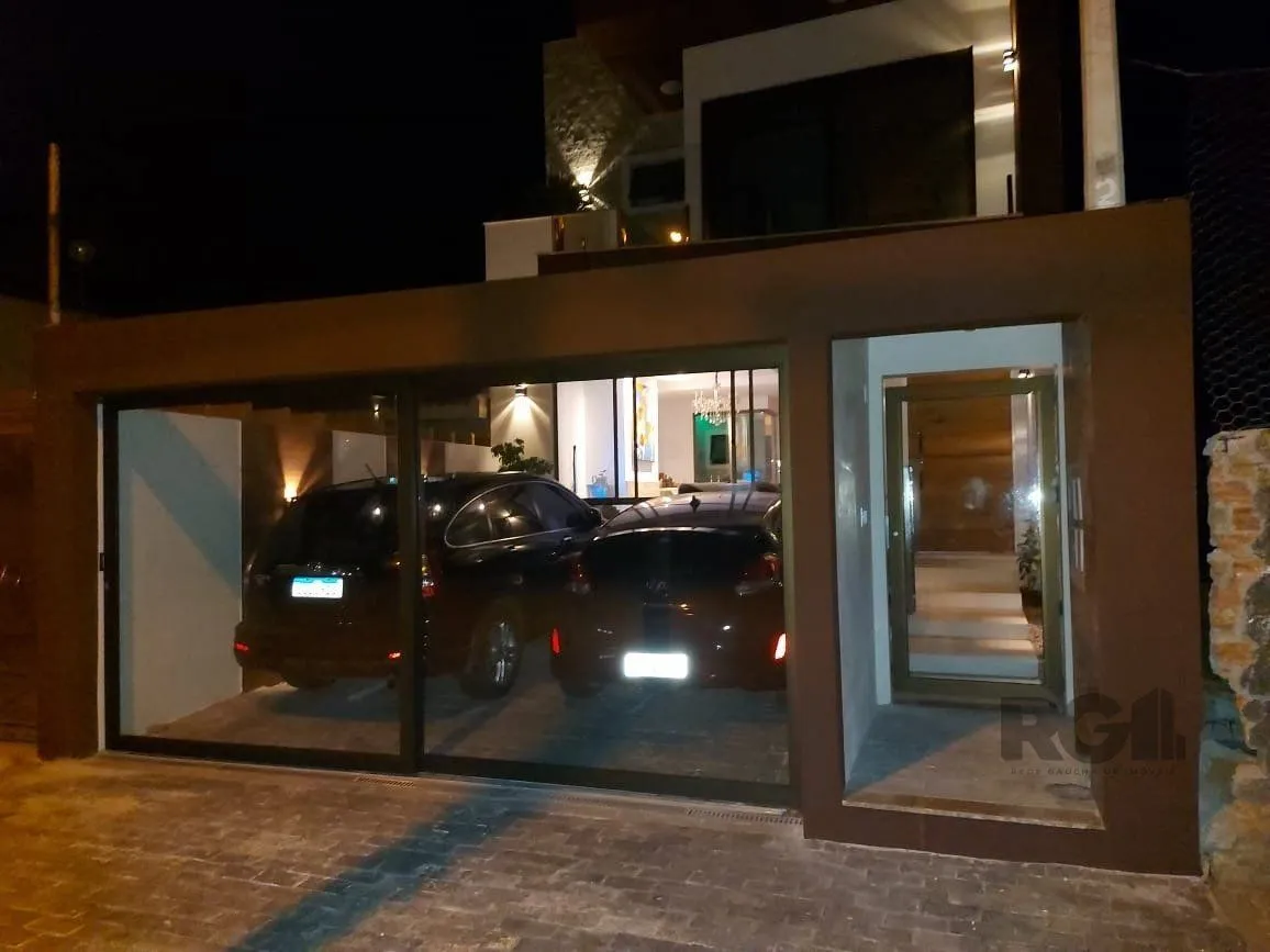 Imagem CASA ALTO PADRÃO - BALNEÁRIO -SÃO LOURENÇO DO SUL - RS