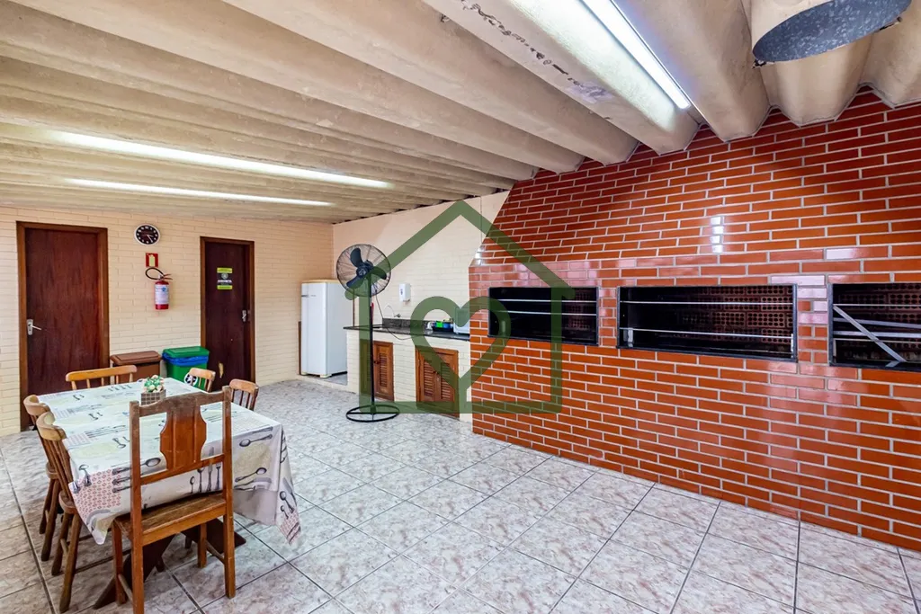 Imagem Apartamento térreo, reformado, de 70m² com 2 dormitórios, 1 banheiro, cozinha, lavanderia individ...