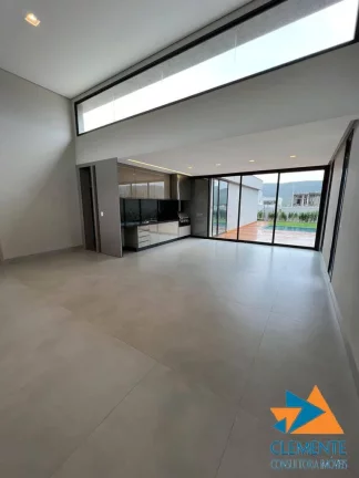 Imagem Excelente casa Linear no Alphaville
