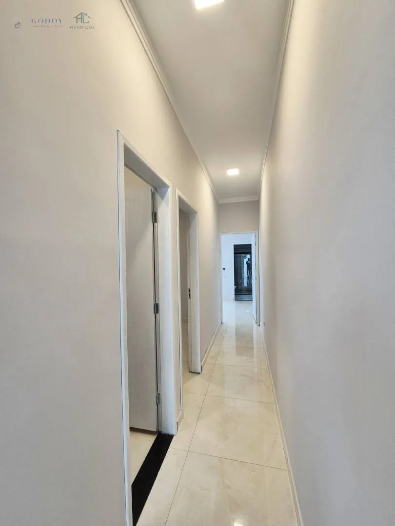 Imagem Casa moderna com excelente padrão de acabamento e localização privilegiada.