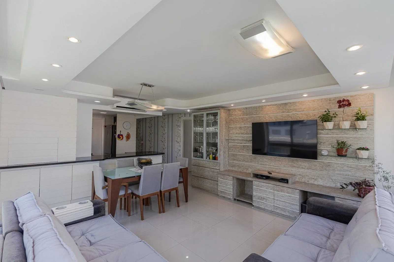 Imagem Apartamento 84m² 2 suítes 2 vagas no Petrópolis