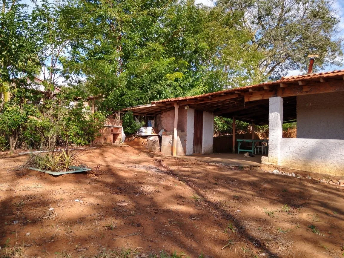 Imagem Chácara à venda 3 Quartos, 1 Suite, 10 Vagas, 2000M², Goiabal, Pindamonhangaba - SP
