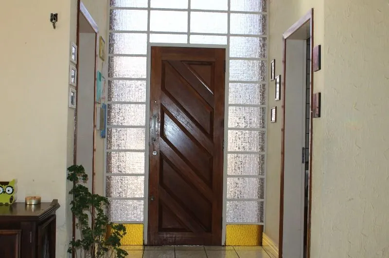 Imagem Casa para Venda - 255.68m², 4 dormitórios, sendo 1 suites, 2 vagas - Tristeza