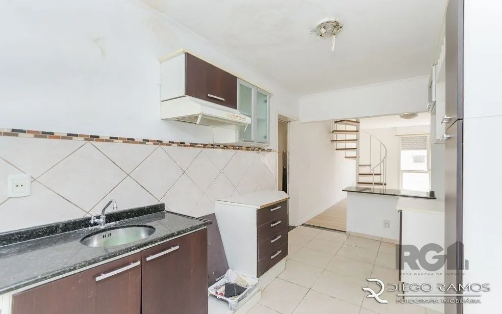 Imagem Cobertura para Venda - 73.12m², 2 dormitórios, 1 vaga - Cristo Redentor