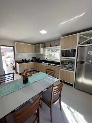 Imagem Casa / Sobrado para Venda em Florianópolis / SC no bairro Ingleses do Rio Vermelho